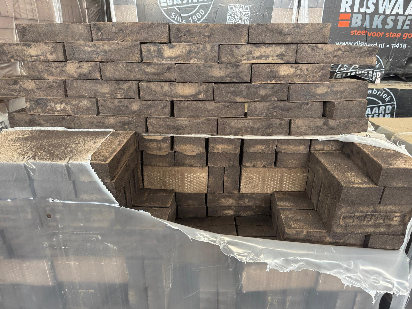 Baksteen Monsterdoos Direct Service